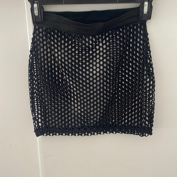 I Heart Raves Fishnet Mini Skirt - Picture 4 of 5